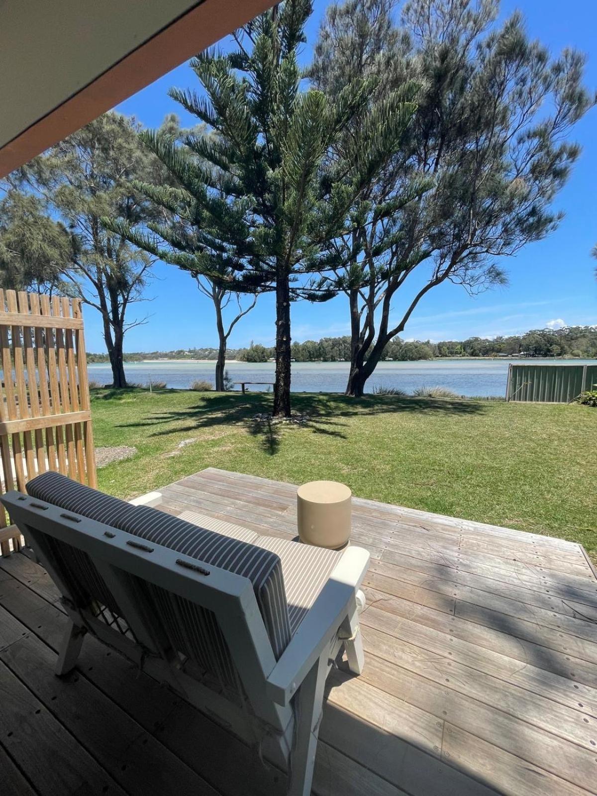 Archy'S On The Lake Burrill Lake Exterior photo